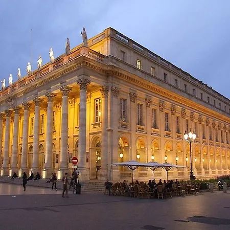 Апартаменты T1bis Duplex Hyper Centre Historique De Bx *